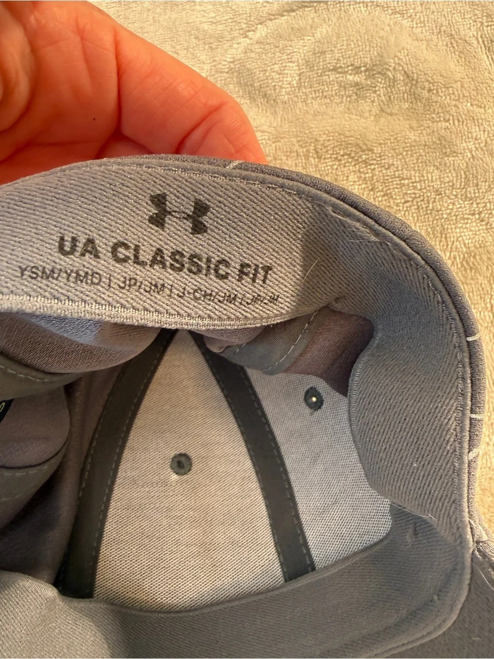 Under Armour Youth Hat S/M Gray White Topo Camo Stretch Fitted Cap